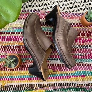 ✨ Sofft Brown Suede Leather Mule Clogs ✨